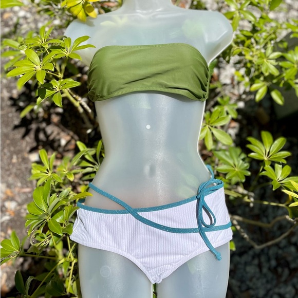 Free People Solid White Bikini Bottom Size S M L Blue Sparkle Rib High Waist - Picture 2 of 11